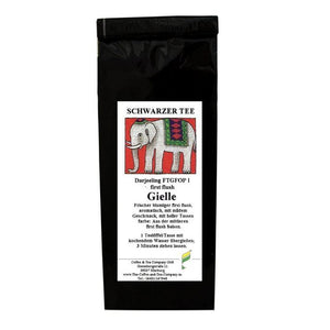 
                  
                    Schwarztee Darjeeling "Gielle" FTGFOP 1 First Flush Nachfüllpack Lose
                  
                